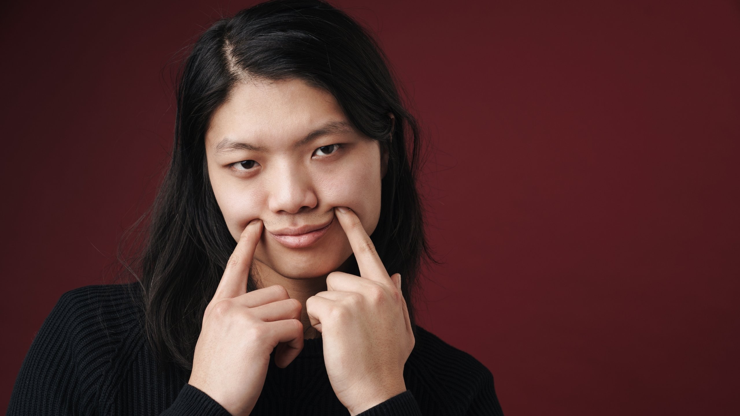 Fake followers damage showing algorithm penalty and credibility loss diagram